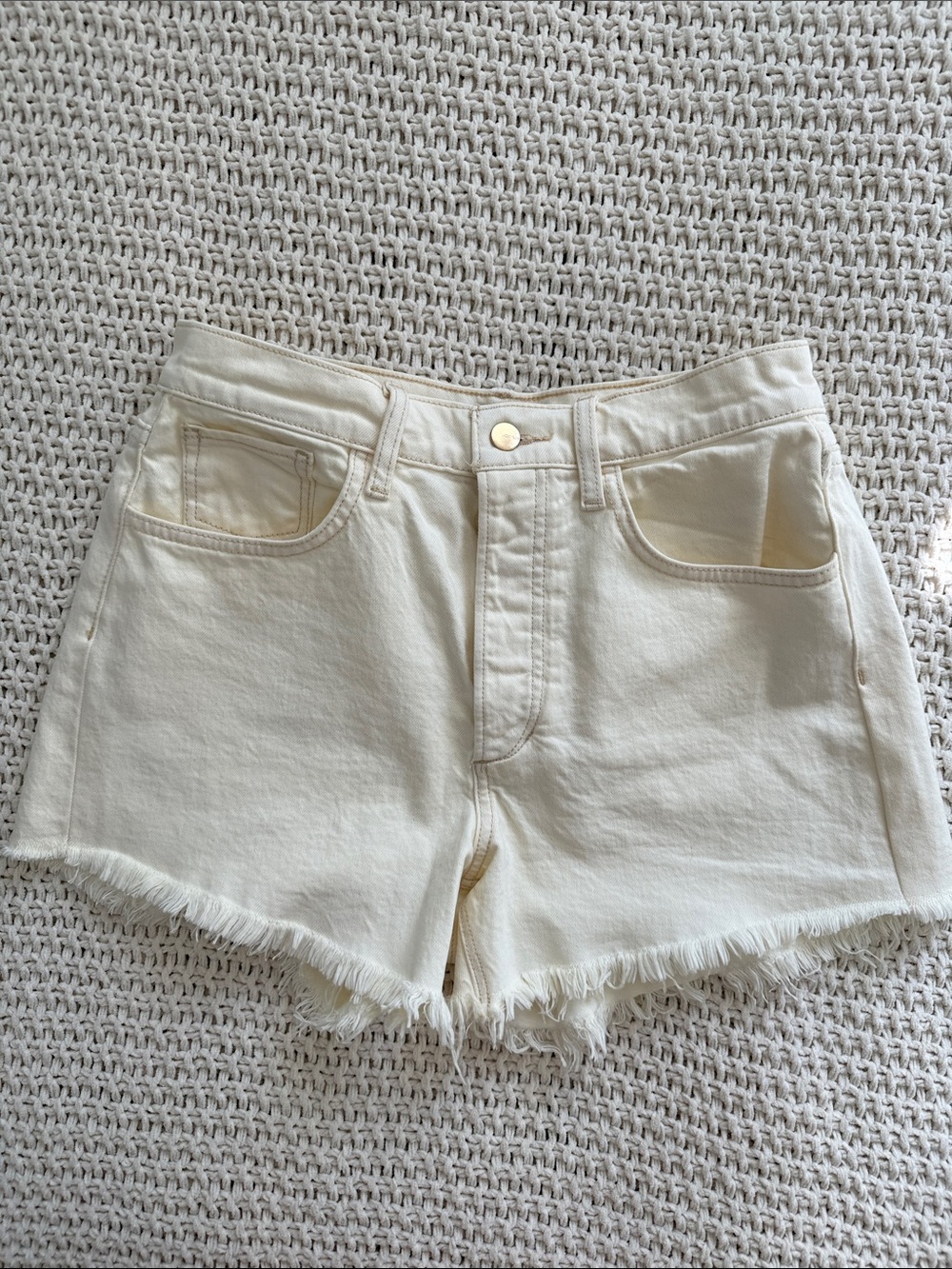 Joe’s Jeans High Rise Alex Short in Cream